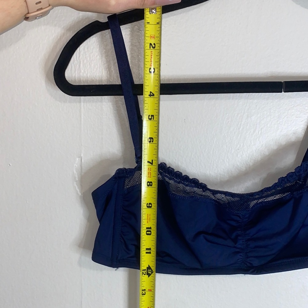 🌵GapBody navy bra! - Picture 4 of 9